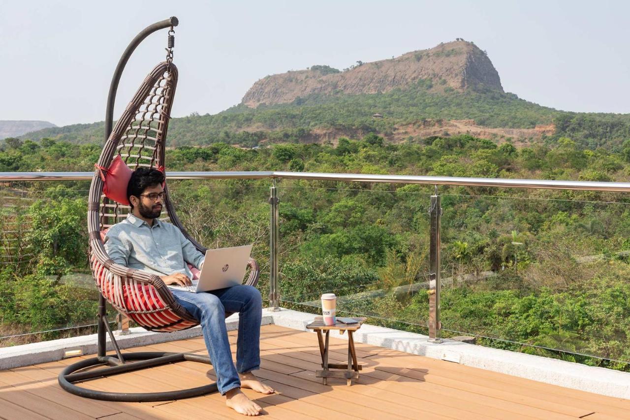 Stayvista'S Villa 107 At Canary Farms - Pure Veg With Huge Lawn, Pool And Home Theatre Lonavala Exterior photo