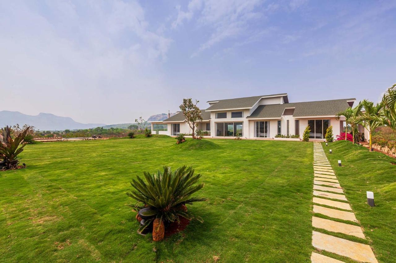 Stayvista'S Villa 107 At Canary Farms - Pure Veg With Huge Lawn, Pool And Home Theatre Lonavala Exterior photo
