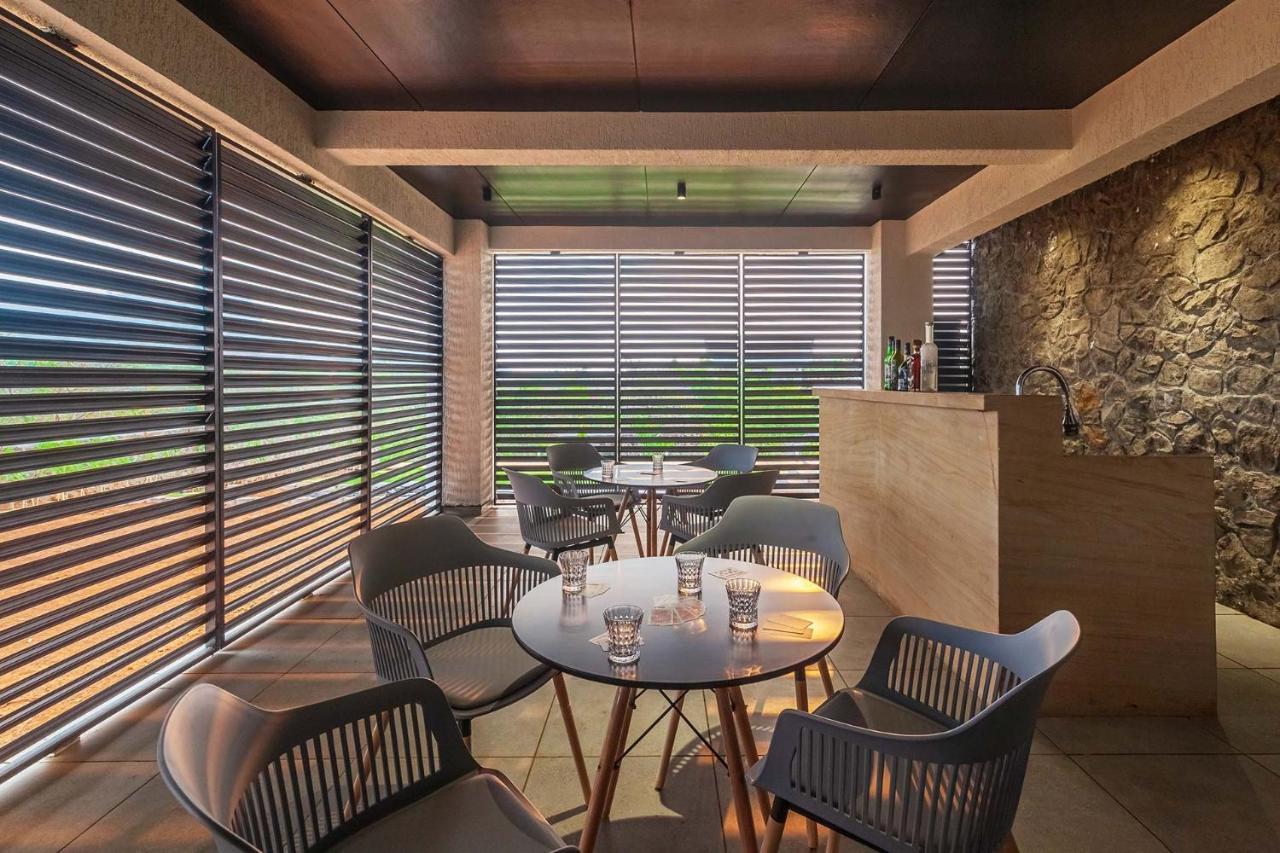 Stayvista'S Villa 107 At Canary Farms - Pure Veg With Huge Lawn, Pool And Home Theatre Lonavala Exterior photo